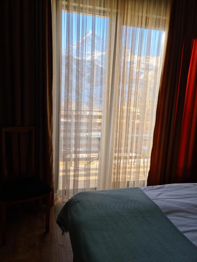Hilltop Kazbegi Esterno foto